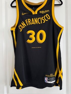 Nike Steph Curry Basketball Jersey - Black & Gold City Edition